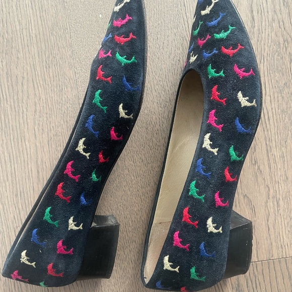 Unique vintage Italian suede dolphin embroidered shoes size EU 39.5 - US 9 - Picture 2 of 4